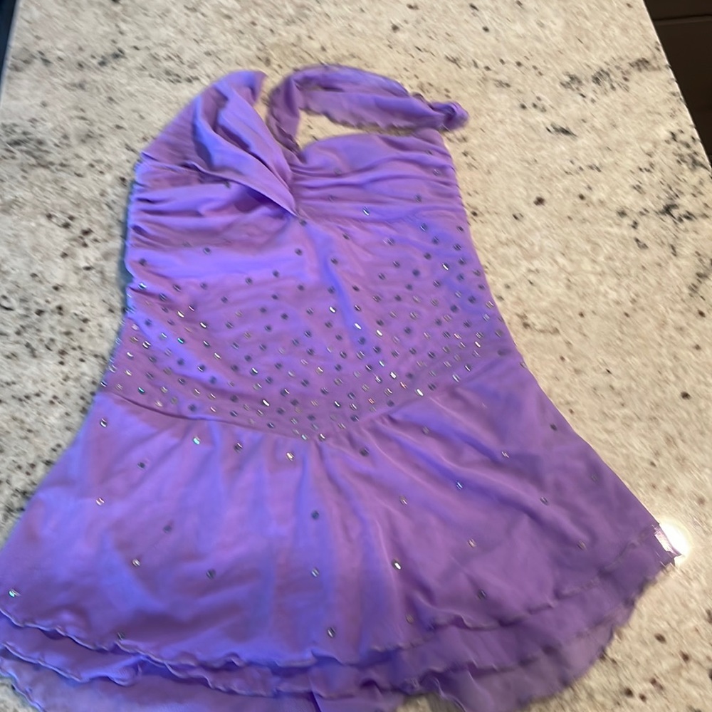 Girls Light Purple Skating Dress, Youth Large and Hair Tie